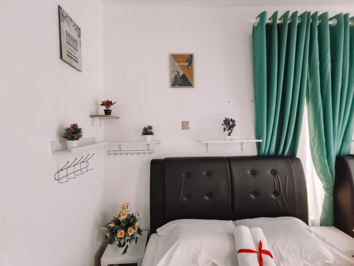 Inap Idaman 5 With 2 Queen Bed In Kubang Kerian Кота Бару Екстериор снимка